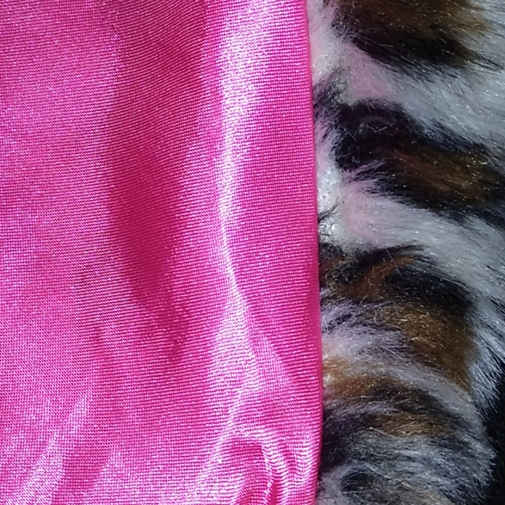 Dottie Loves Girls faux fur stole - Picture 5 of 5